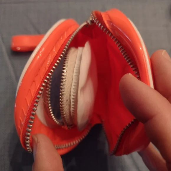 Vintage Liddle Kiddle Orange Doll In Zippered Purse - Picture 3 of 8